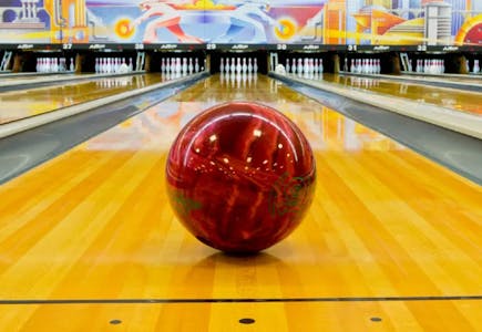 AMF Bowling With Shoe Rental