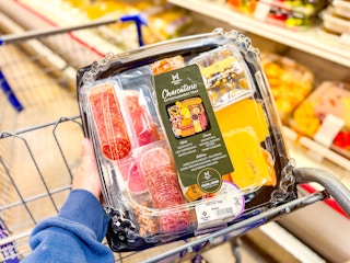 sams-club-members-mark-charcuterie-tray-3