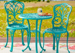 the pioneer woman bistro table