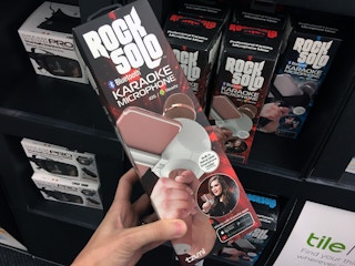 staples rock solo karaoke microphone 122117a