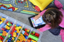 12 Best Free Online Art Games for Kids to Play at Home or on the Go card image
