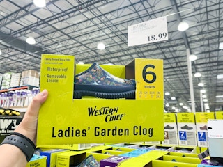 costco western chief ladies garden clog 1