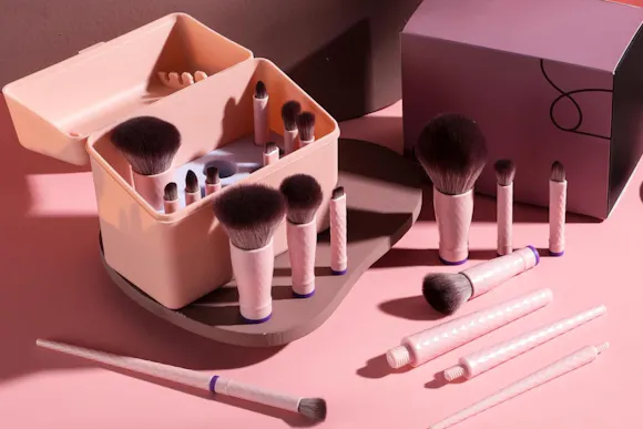 Travel 16-Piece Makeup Brush Set, Just $3.49 on Amazon