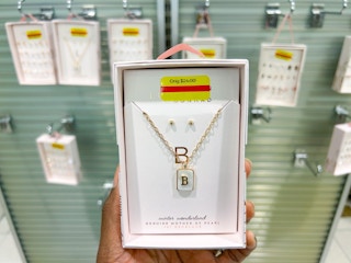 edited kohls lauren conrad jewelry boxed sets 2022 4 1672259707 1672259707 scaled 1672673922 1672673922