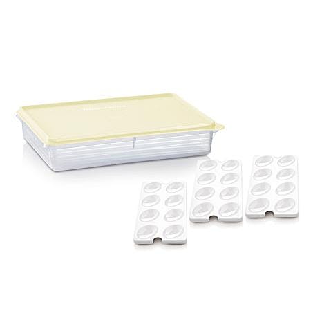 Tupperware Snack-Stor Container