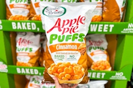 hand holding a bag of sensible portions apple pie puffs