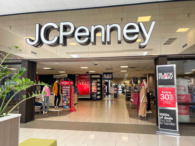 jcpenney-black-friday-in-july-store-front-2022-2