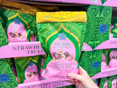 Dubai Chocolate Strawberry Bites