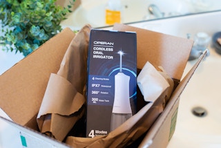 Operan water flosser in amazon box