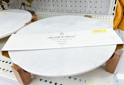 Magnolia Footed Trivet