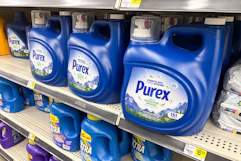 purex laundry detergents on store shelf