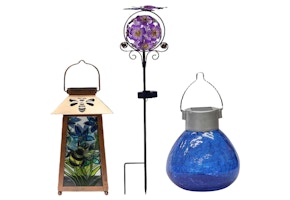 Festive Voice Solar Garden Light
