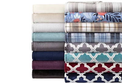 Home Expressions Velvet Blanket