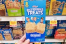 hand holding a box of kelloggs rice krispies treats