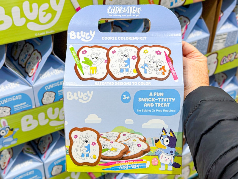 costco-corsos-cookies-bluey-color-treat-1