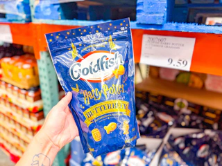 costco-harry-potter-butterbeer-snacks-goldfish