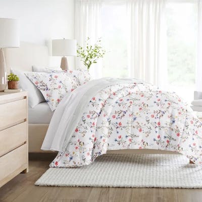 Meadow Floral Reversible Comforter