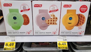 kroger-dash-easter-wafffle-maker-1-sv