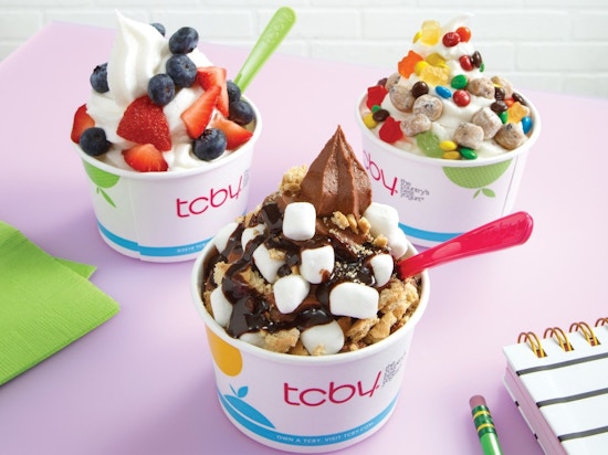 65+ Mother’s Day Food Deals: Free Drinks, Free Delivery, Free Coffee, More