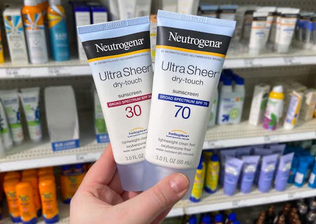 Neutrogena Ultra Sheer Dry-Touch Sunscreen: 4 Bottles for $18 on Amazon card image