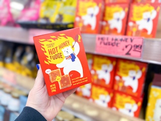 trader-joes-valentine-20