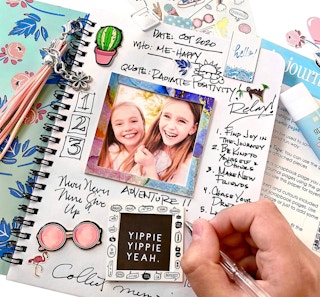 Amazon-hapinest-day-journal-set