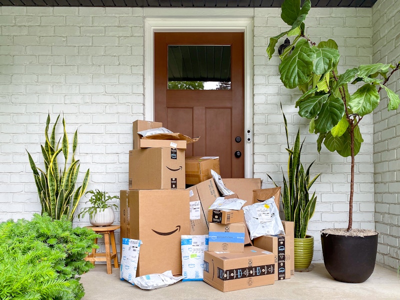 amazon-many-boxes-packages-porch-01