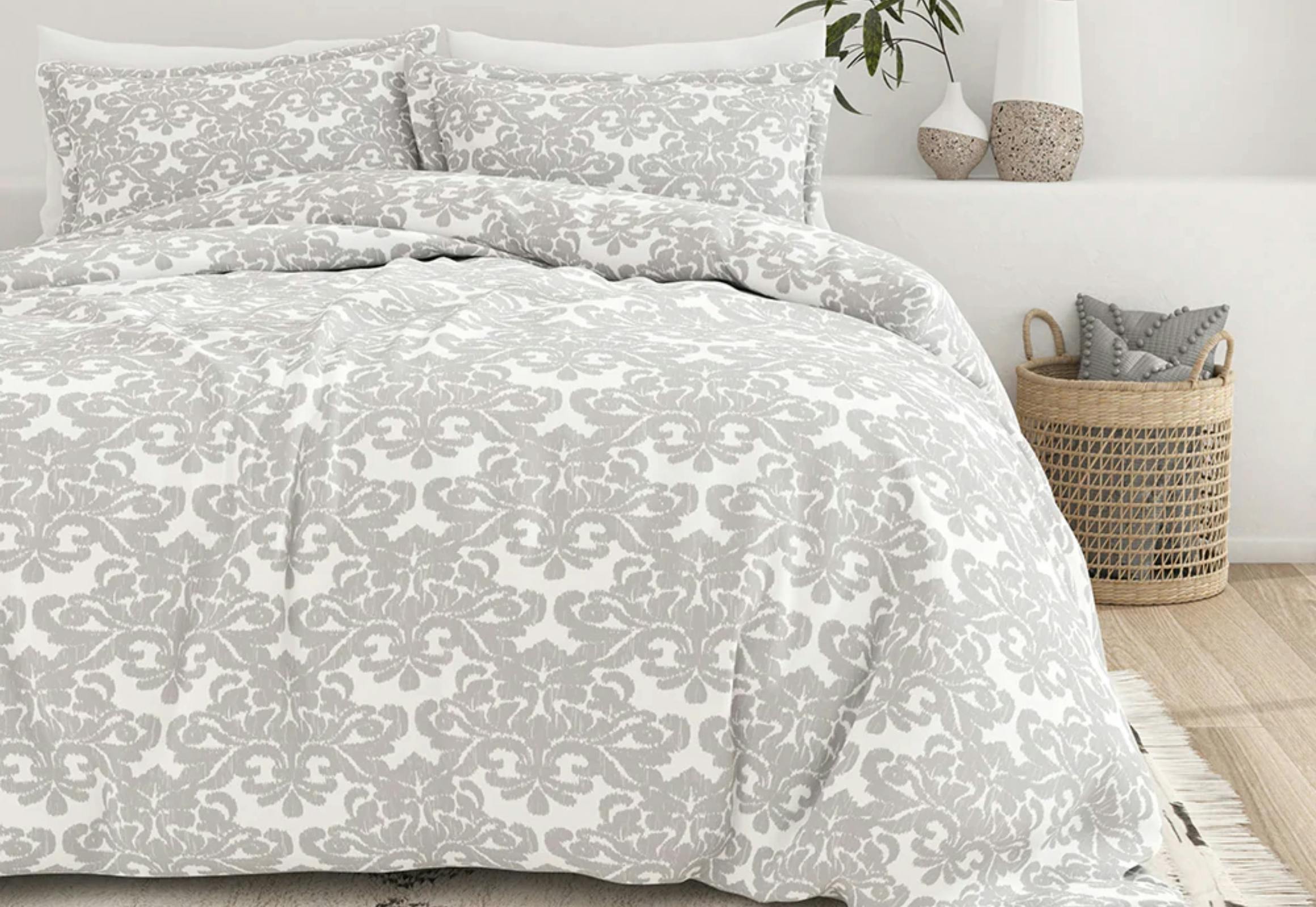 Linens & Hutch 3-Piece Duvet Cover Set