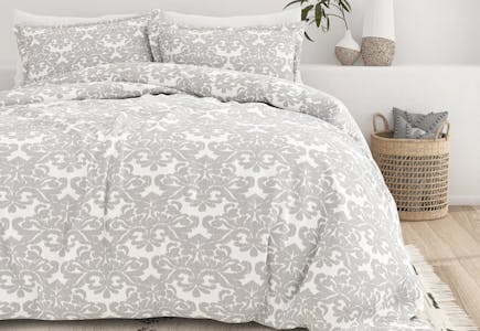 Linens & Hutch 3-Piece Duvet Cover Set