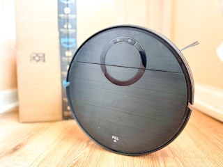 Vac mop in front of Prime box