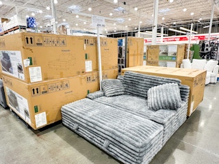 costco-thomasville-wills-oversized-chair-and-ottoman