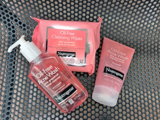 walmart neutrogena acne 072119pq 1563727769