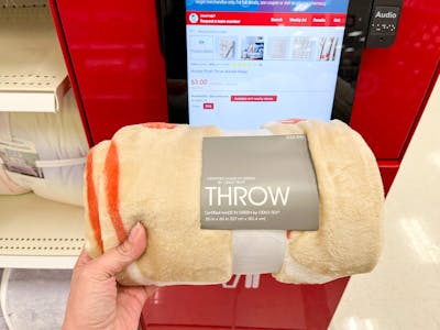 Hockey Plush Throw Blanket