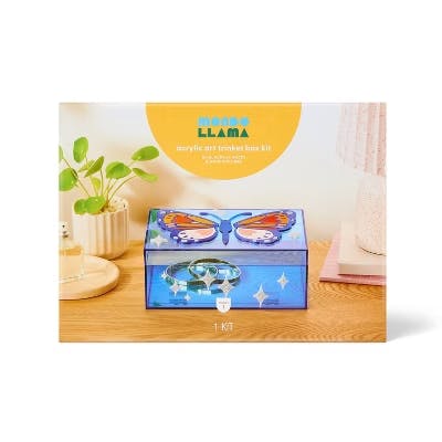 Mondo Llama Butterfly Box Craft Kit