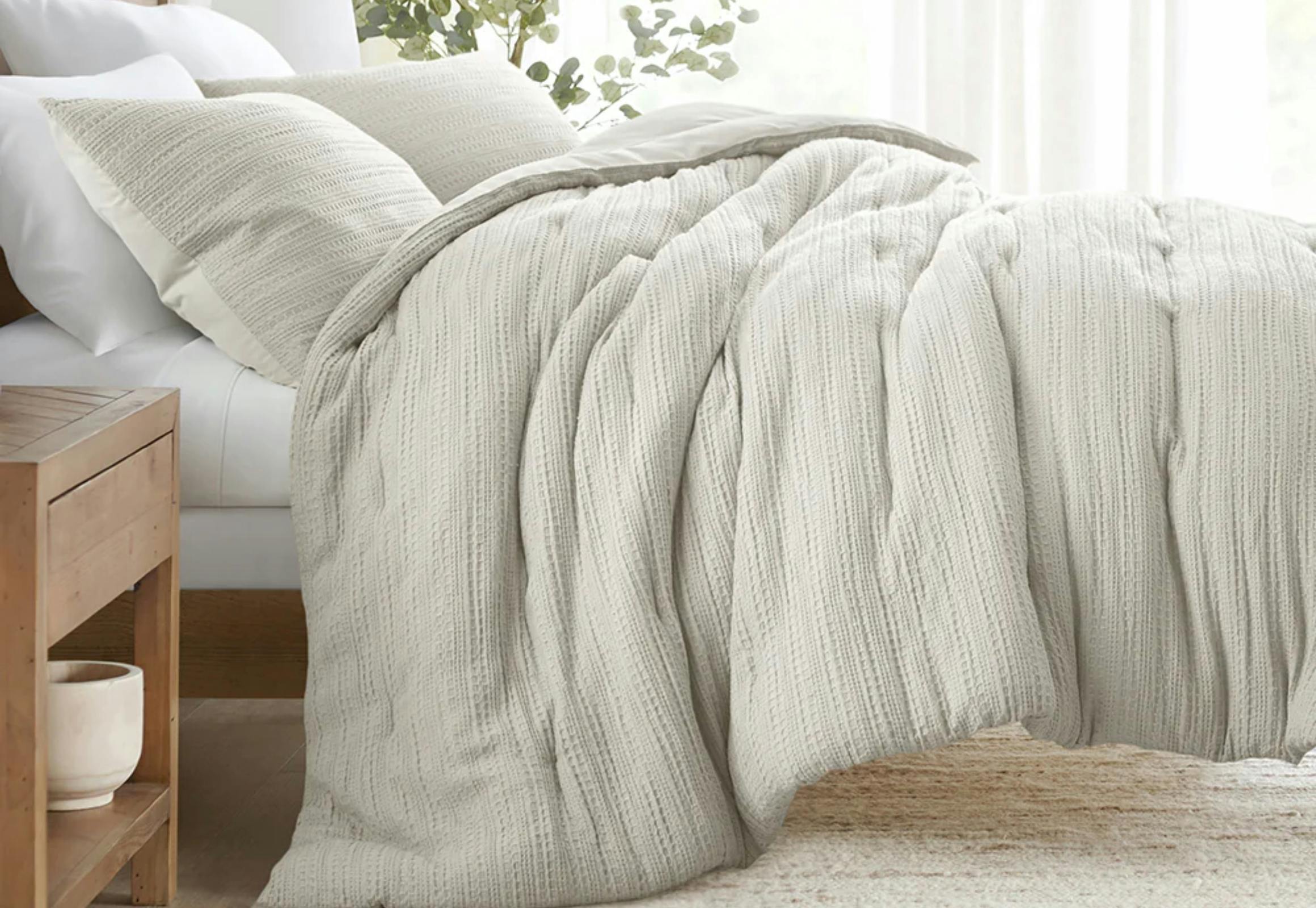 Linens & Hutch Textured Comforter