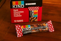 kind nut bars on table