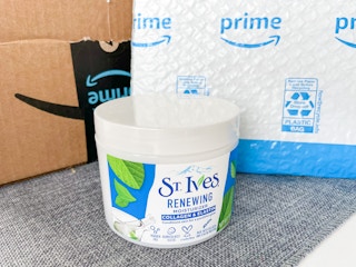 amazon st ives moisturizer6 1681849380 1681849381