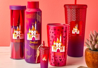 disney-store-starbucks-red-collection-1