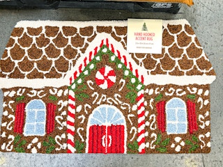 costco-holiday-rugs-1