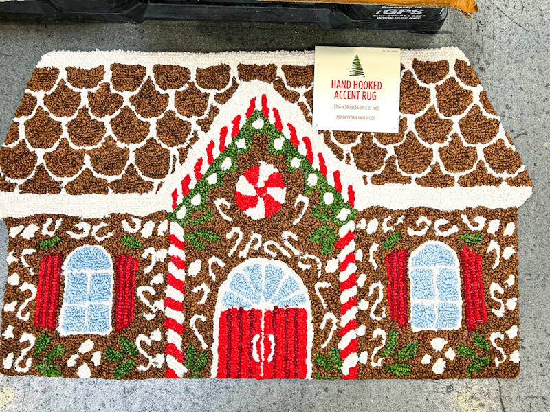 costco-holiday-rugs-1