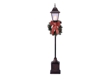 Holiday Time Lamp Post