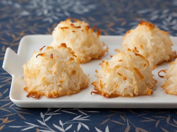 17 Drool-Worthy Holiday Treats with 5 or Less Ingredients