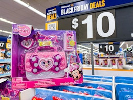 Bestselling Minnie Mouse Bag Set, Now Just $10 at Walmart card image