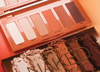 urban-decay-petite-naked-palette-090121.