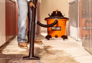 orange wet/dry vacuum