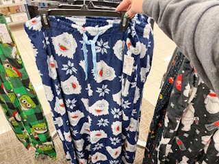 kohls-men-fleece-christmas-holiday-sleep-pants-2021-1