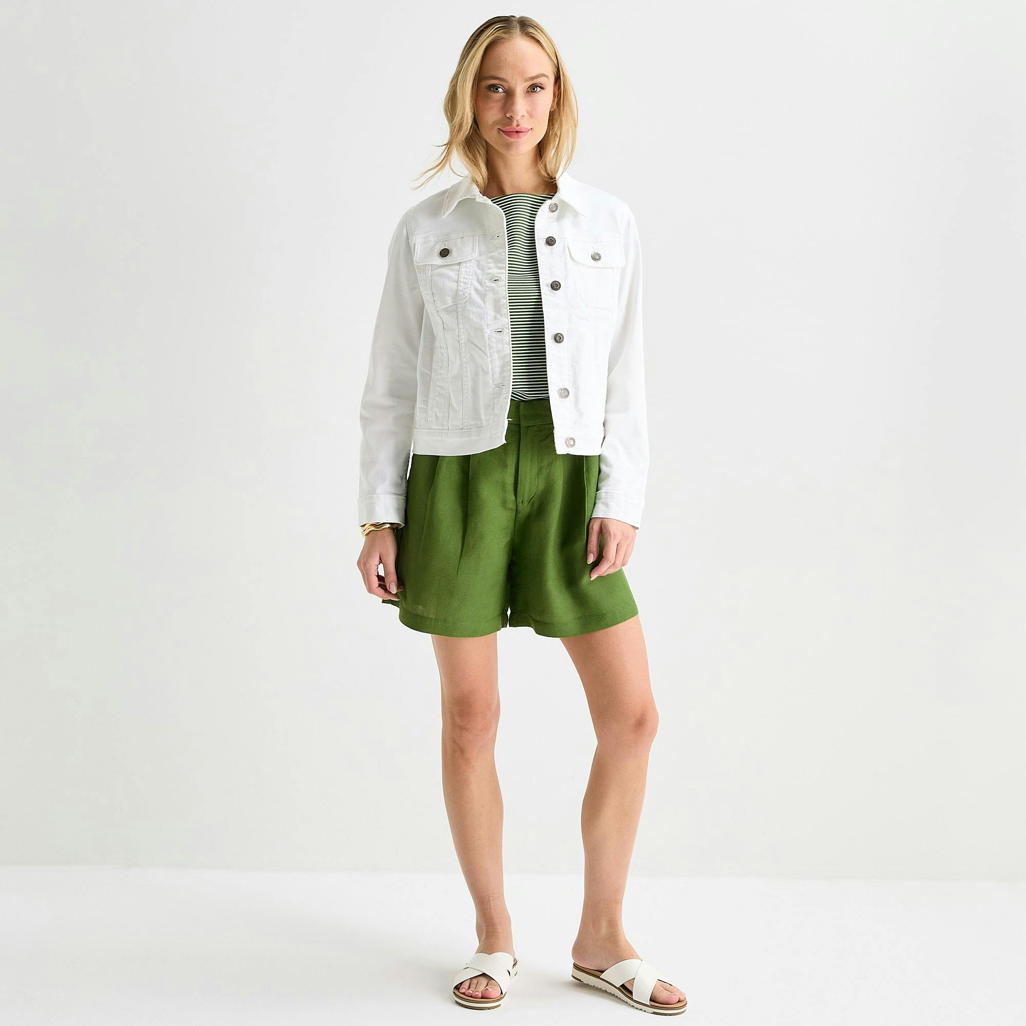 Women's Linen Pleated Shorts