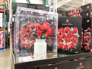 costco lego bouquet of roses 3