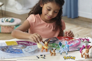 MEGA Pokémon Eevee Evolution Set B07NLZKM2J