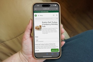 someone looking at the cranberry turkey publix sub on their website